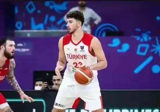 他接受媒体 他接受媒体